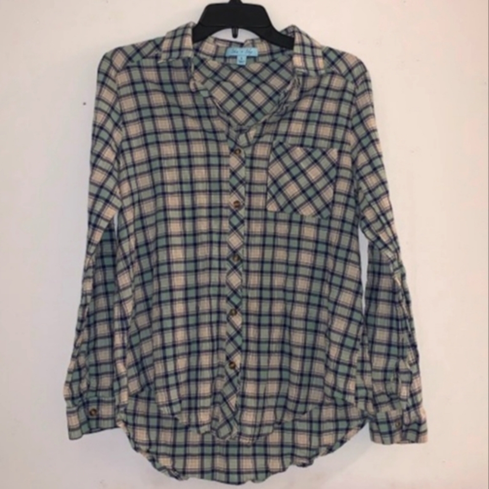 She & Sky sz L Mint Green and Navy Blue Plaid Button Down Top